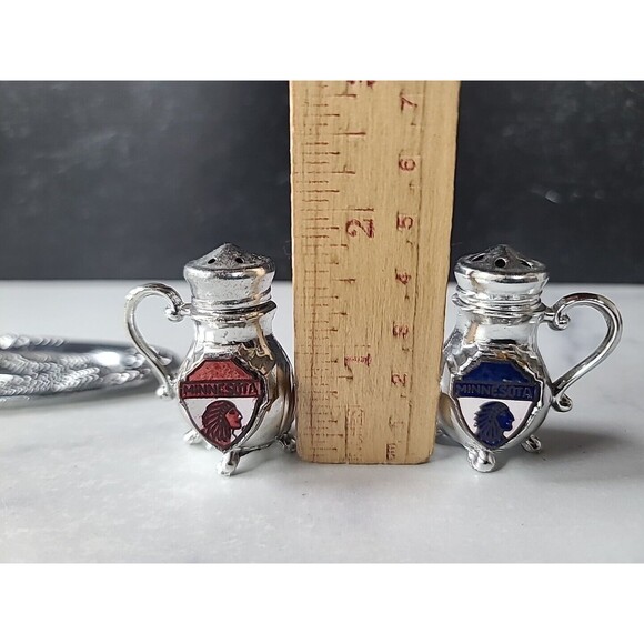 Vintage Metal Salt And Pepper Shakers Souvenir From Minnesota, READ FAIR - Picture 6 of 10